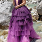 Robe de soirée sexy en tulle violet à plusieurs niveaux et décolleté en V profond nv559