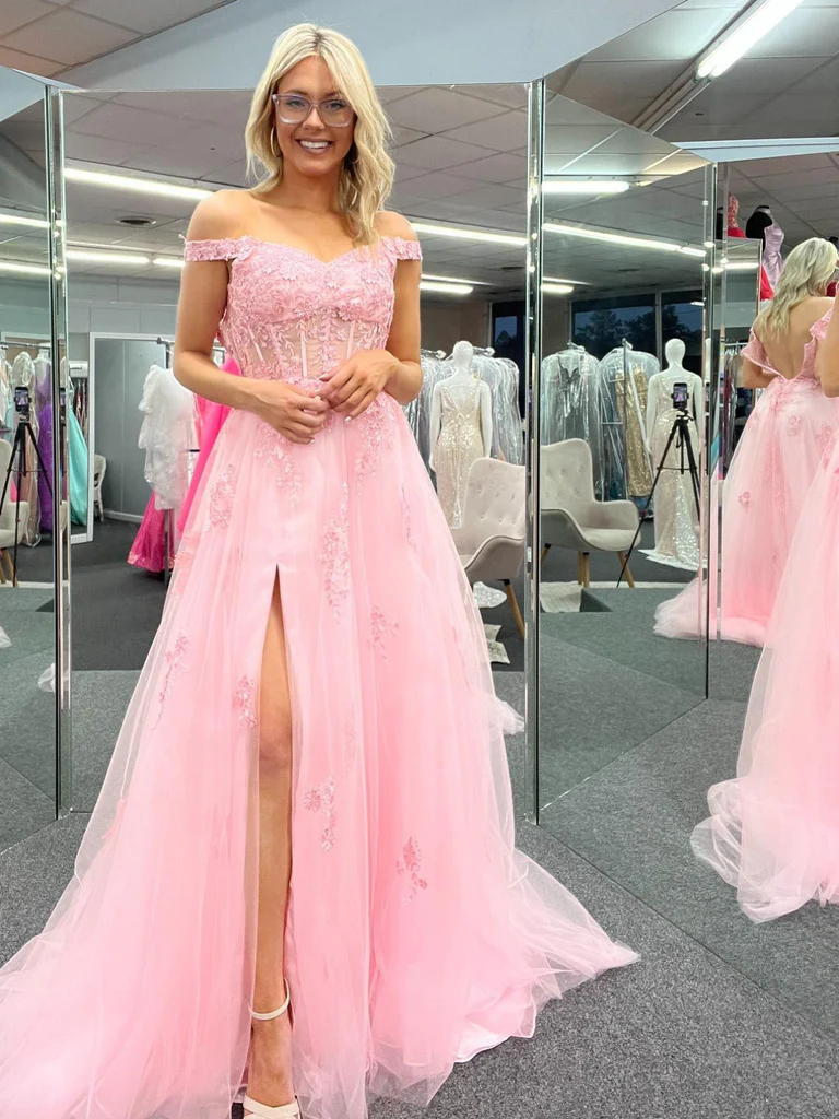 Schulterfreies langes Ballkleid aus rosa Spitze mit hohem Schlitz, formelle Kleider aus rosa Spitze, schulterfreies Abendkleid aus rosa Spitze nv1047