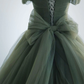 Grünes langes Ballkleid mit herzförmigem Ausschnitt und Schleppe, grünes Abendkleid, nv547