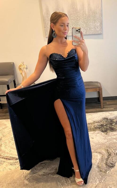 Trägerloses langes Ballkleid mit Schlitz nv1023