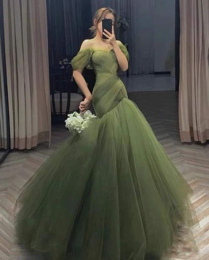 Grünes schönes elegantes langes schulterfreies Tüll-Ballkleid-Abendkleid nv73